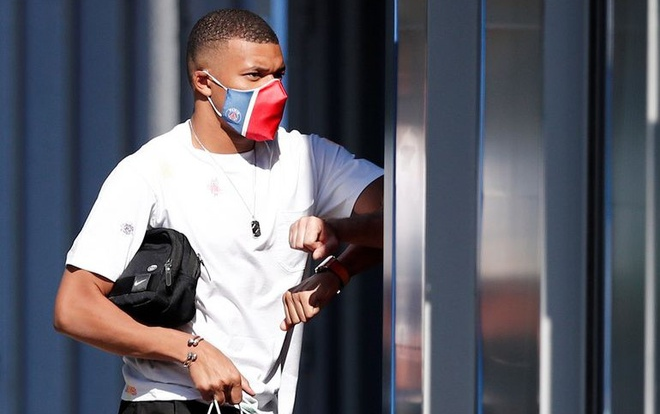 Mbappe dương tính với Covid-19, bị loại khỏi đội tuyển Pháp
