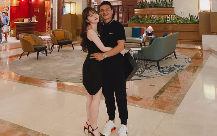 Yêu nhau 4 tháng và đây là lần Huỳnh Anh 'thả thính' Quang Hải ngọt ngào nhất