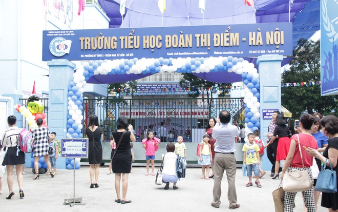 Một học sinh lớp 3 may mắn thoát chết khi bị bỏ quên trên xe ô tô đưa đón