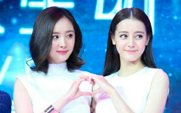 Chúc mừng sinh nhật Dương Mịch nhưng lại dùng hình ảnh liên quan đến Thái Từ Khôn, Địch Lệ Nhiệt Ba bị mắng thậm tệ