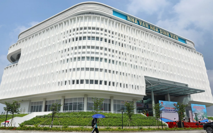 Nhà văn hoá sinh viên trị giá 400 tỷ đồng xuất hiện trong phim ngắn đầu tay của Đức Phúc