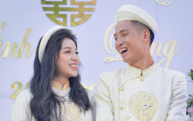 Bùi Tiến Dũng ngầm trả lời về tin đồn chia tay Khánh Linh