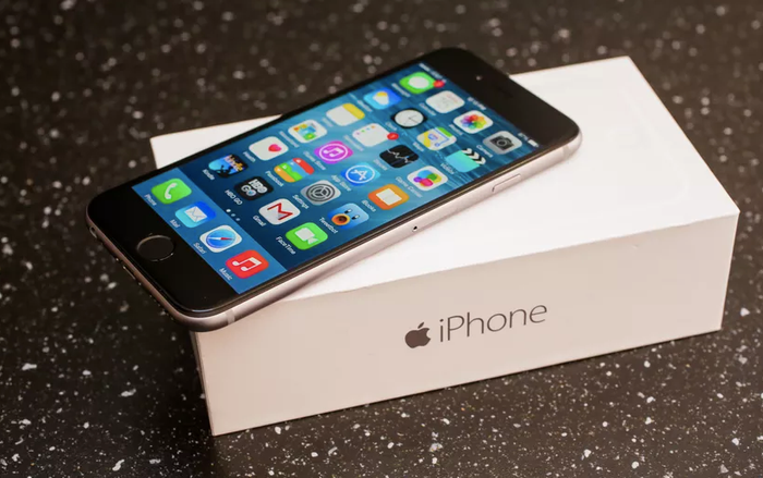 5 chiếc iPhone đầy tai tiếng Apple từng tung ra thị trường