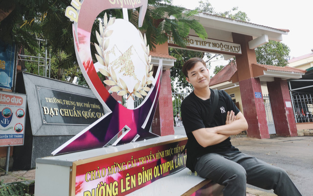 Những MC nào sẽ nhận nhiệm vụ 'khuấy đảo' không khí tại các điểm cầu chung kết Đường lên đỉnh Olympia năm thứ 20?