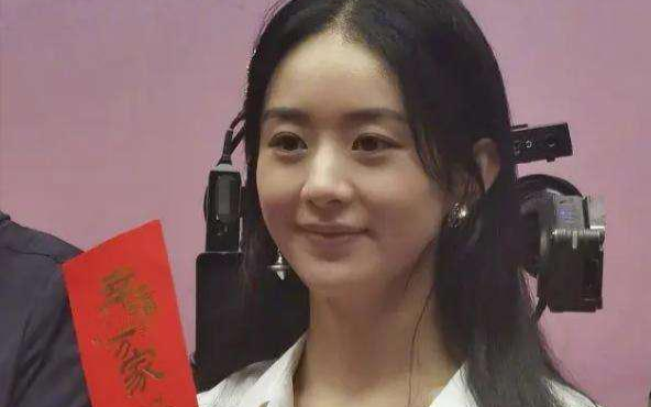 Triệu Lệ Dĩnh xuống sắc, càng nhìn càng giống Dương Mịch