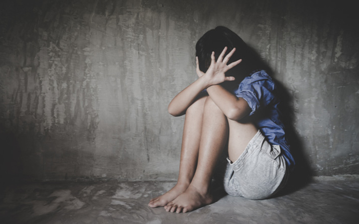 Bị tấn công và lạm dụng tình dục ngay tại nhà, bé gái 7 tuổi cầu xin 'được chết'