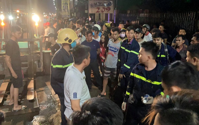 Cả trăm người tìm kiếm người phụ nữ ở Đồng Nai bị lọt xuống mương nước ven đường mất tích