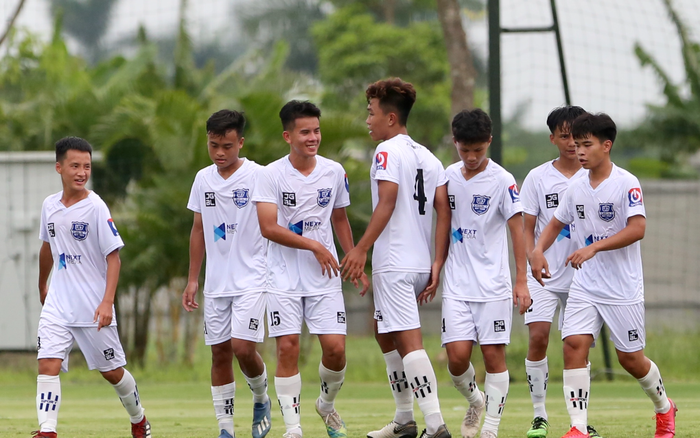 Thắng dễ SLNA, Học viện NutiFood gặp HAGL ở bán kết U17 Quốc gia 2020