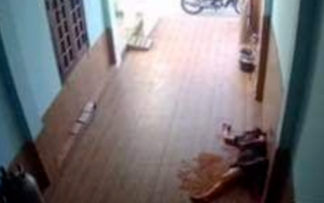 Cụ già 73 tuổi chém trọng thương người tình kém 28 tuổi rồi tự sát