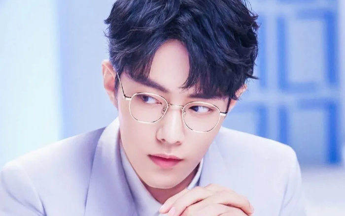 Biên kịch 'chuyên cà khịa' Uông Hải Lâm lại bênh vực cho Tiêu Chiến: 'Anh ấy không phải nghệ sỹ bẩn'