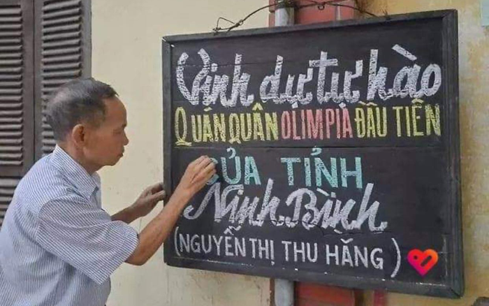 Xuất sắc giành ngôi vô địch Olympia năm thứ 20, Quán quân Nguyễn Thị Thu Hằng được khu phố vinh danh đầy tự hào