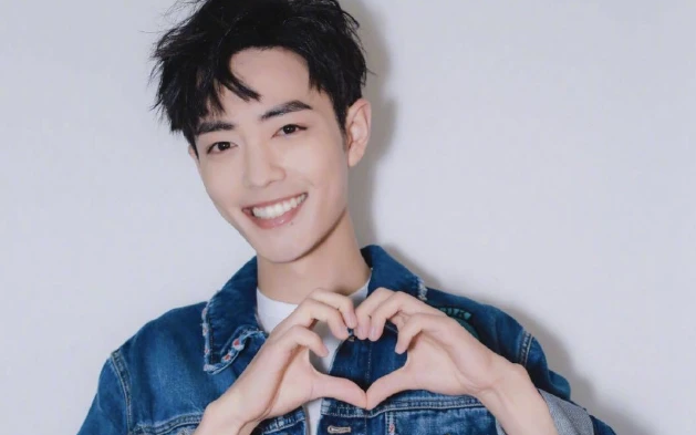 Cùng điểm qua những hộp quà Tết trung thu của sao Hoa Ngữ gửi đến nhân viên và truyền thông