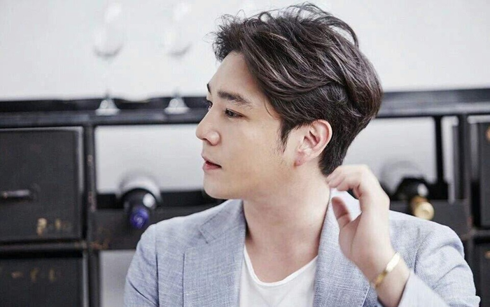 Hậu rời nhóm, Kangin (Super Junior) lần đầu xuất hiện sau thời gian dài ở ẩn