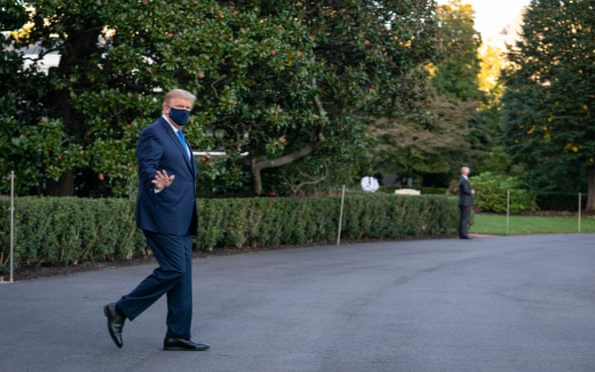 Ông Trump sốt nhẹ, đã nhập viện vì COVID-19