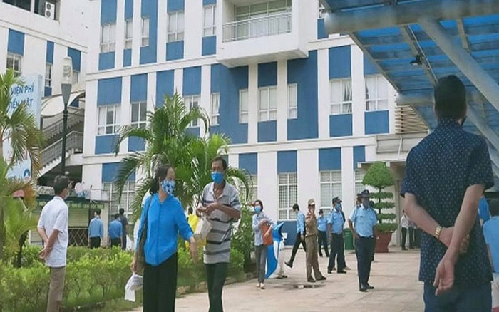 Người đàn ông rơi từ tầng 3 Bệnh viện Đồng Nai xuống đất tử vong