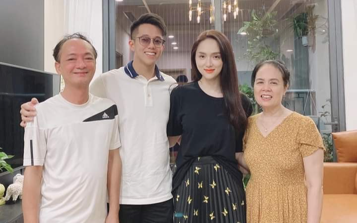 Mẹ Hương Giang 'minh oan' cho Matt Liu khi bị chỉ trích là tặng quà ra mắt thiếu tinh tế