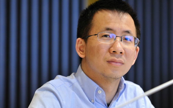 'Soi' học vấn của 'ông trùm' TikTok: Học vi điện tử, có vợ nhờ sửa máy tính