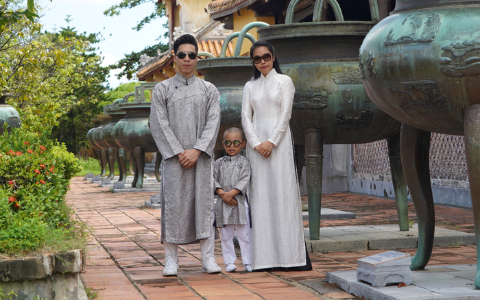 Gia đình Quốc Nghiệp – Ngọc Mai chia sẻ khoảnh khắc tại Huế, kêu gọi cộng đồng hướng về miền Trung