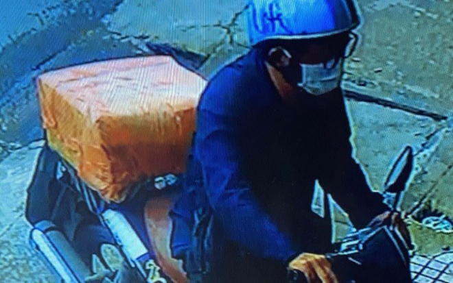 Truy bắt nam thanh niên vờ mua rồi cướp 2 nhẫn vàng trị giá hơn 100 triệu ở TP.HCM