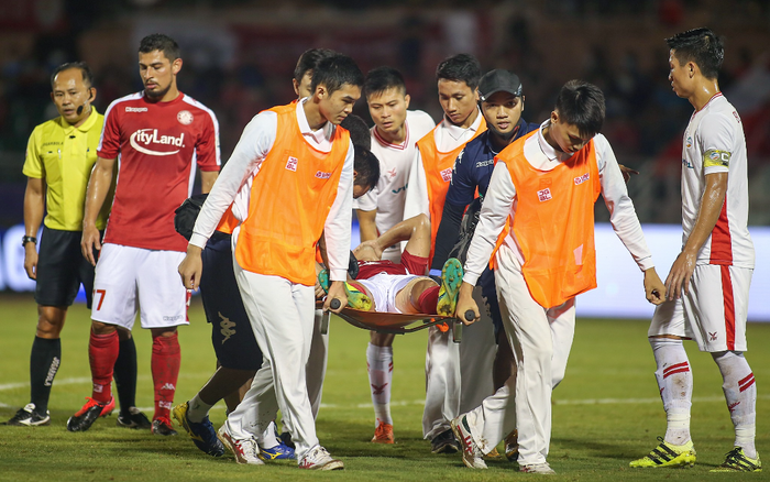 Tiếp bước Công Phượng, Lâm Ti Phông nghỉ hết mùa