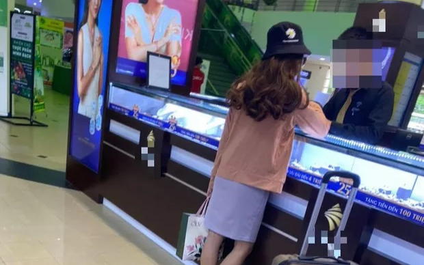 Vụ 'nữ quái' cướp ngân hàng Techcombank: Bị bắt khi đang mua kim cương