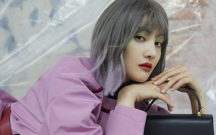 Trịnh Sảng đẹp đẹp ngất ngây với kiểu tóc tím khói lạ mắt khiến dân tình phát cuồng