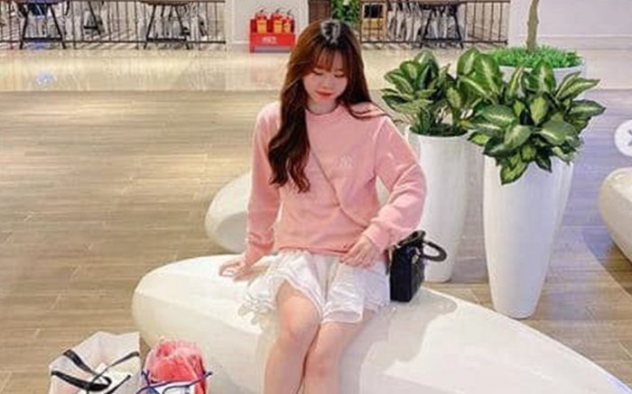 Bạn gái Quang Hải khiến nhiều người bất ngờ khi lần đầu công khai nghề nghiệp