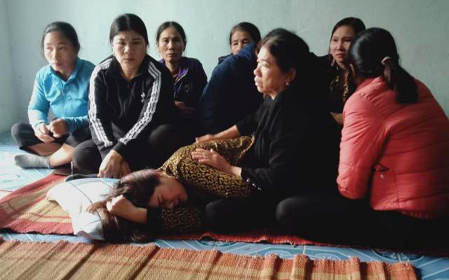 22 cán bộ chiến sĩ bị vùi lấp do sạt lở ở Quảng Trị: Người thân đau đớn nhận tin dữ