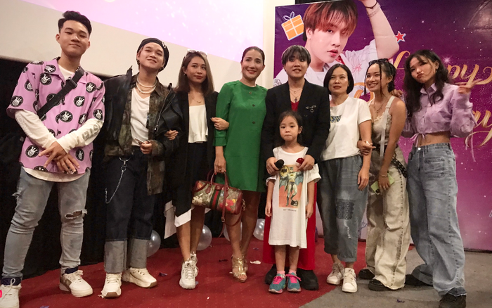 Cát Tường bật khóc khi gặp lại P336, nhắn nhủ điều đặc biệt đến nhóm và Mon Hoàng Anh