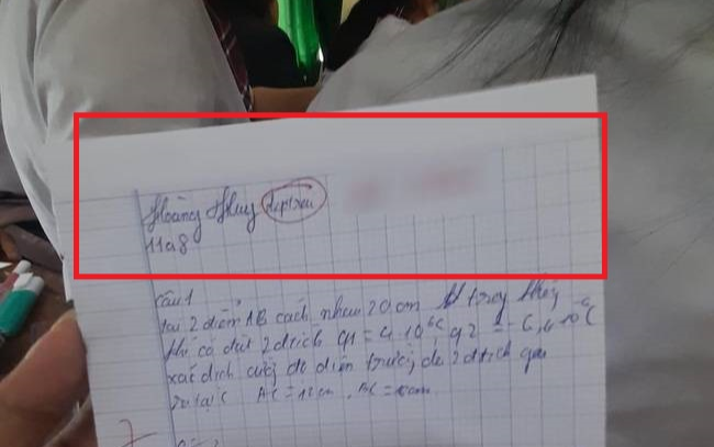 Cả gan ghi thêm 2 chữ này ở phần điền họ tên, nam sinh liền bị giáo viên thẳng tay 'trừ 1 điểm'