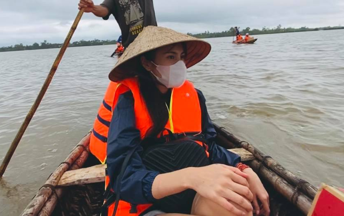 Thủy Tiên trải lòng sau khi nhận 100 tỷ từ thiện: 'Nhiều người khuyên mình cẩn thận kẻo mất hết sự nghiệp'