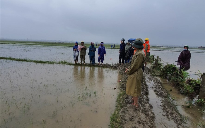 Hà Tĩnh: Tìm thấy thi thể bé gái 3 tuổi bị nước lũ cuốn trôi
