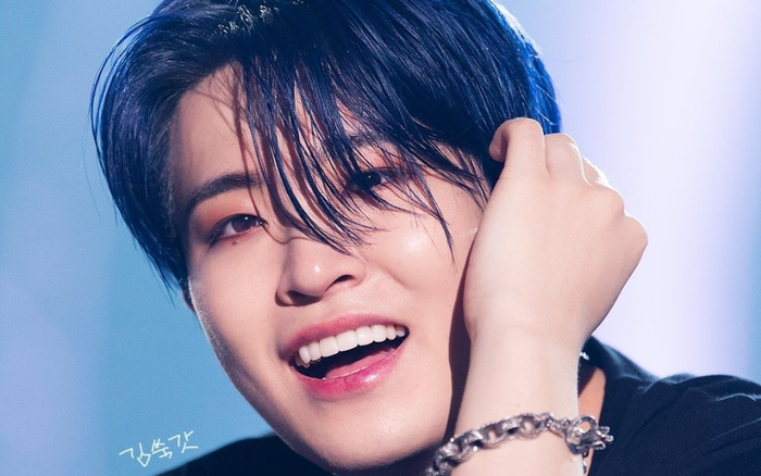 JYP phủ nhận Youngjae (GOT7) bắt nạt, trấn lột tiền bạn cũ