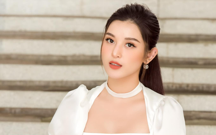 Á hậu Huyền My tiết lộ thời điểm lấy chồng thông qua cuộc nói chuyện với mẹ đẻ