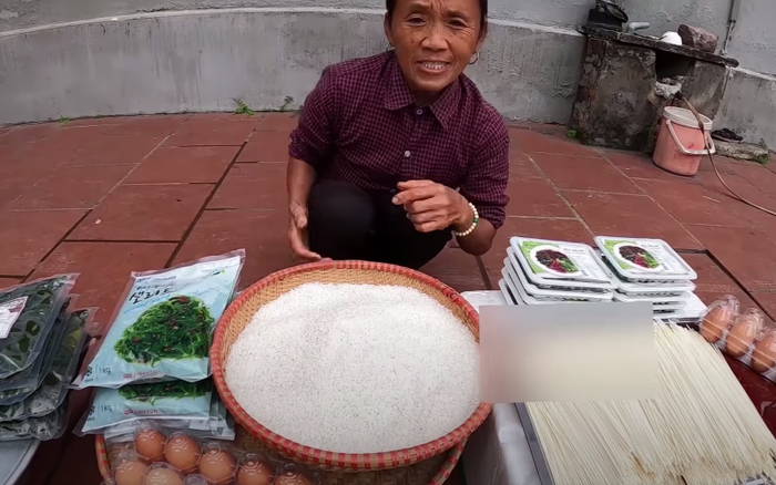 Bà Tân Vlog lại có hành động che giấu cảnh mất vệ sinh trong video mới nhất?