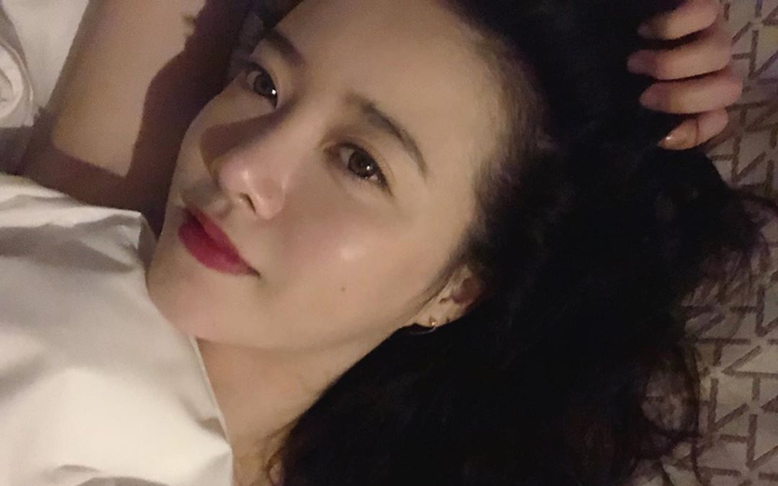 Goo Hye Sun đăng ảnh giường chiếu, Knet chỉ trích là đang 'gợi tình'