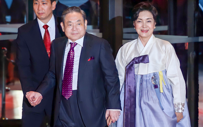 Cố chủ tịch Samsung Lee Kun Hee và triết lý thay đổi cuộc đời: 'Hãy thay đổi tất cả trừ vợ và con'