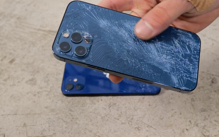 Thử nghiệm thả rơi iPhone 12 và iPhone 12 Pro và cái kết khó tin