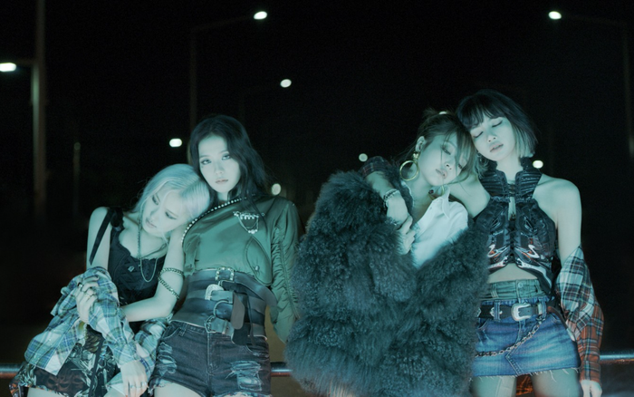 Blackpink phá kỷ lục lượng bán ra với full album đầu tay