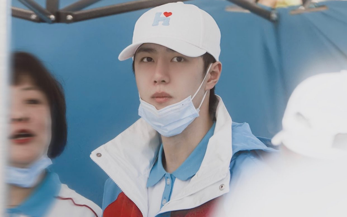 Vương Nhất Bác tham gia thiện nguyện, lười quan tâm đến câu mỉa mai của đàn chị