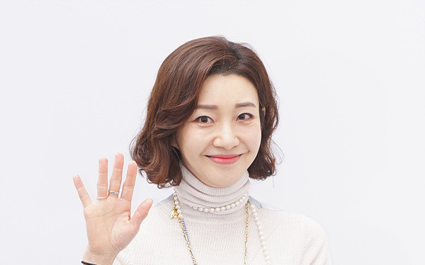 'Bạn diễn Hyun Bin' Lee Ah Hyun ly hôn người chồng thứ 3: Hôn nhân khổ sở nhất Kbiz!