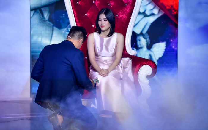 Diễn viên Hoàng Oanh: 'Tôi không chấp nhận lời cầu hôn quá vội vàng'