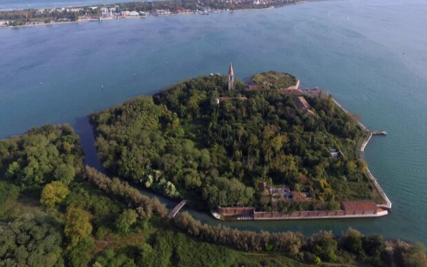 Hòn đảo ma ám nơi con người được đưa đến để cách ly trong đại dịch hạch