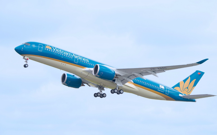 Nam hành khách 'ngẫu hứng' bật lửa, máy bay Vietnam Airlines phải dừng khẩn cấp, quay lại nhà ga
