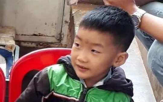 Bé trai lớp 1 mất tích bí ẩn sau giờ học