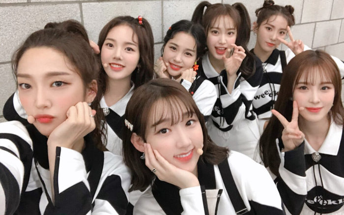 Đàn em Apink tung loạt ảnh chào 2021 cực đỉnh