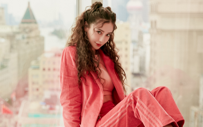 Angelababy 'xuống cấp' đến mức phải hợp tác với nam diễn viên kém nổi trong phim mới?