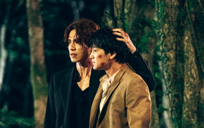 Đây là cách Lee Dong Wook thể hiện tình yêu thương với Kim Bum