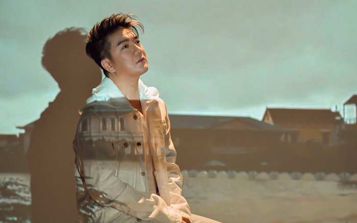 Đàm Vĩnh Hưng liên tục bật khóc trong MV 'Chị ơi' hát tặng đồng bào miền Trung