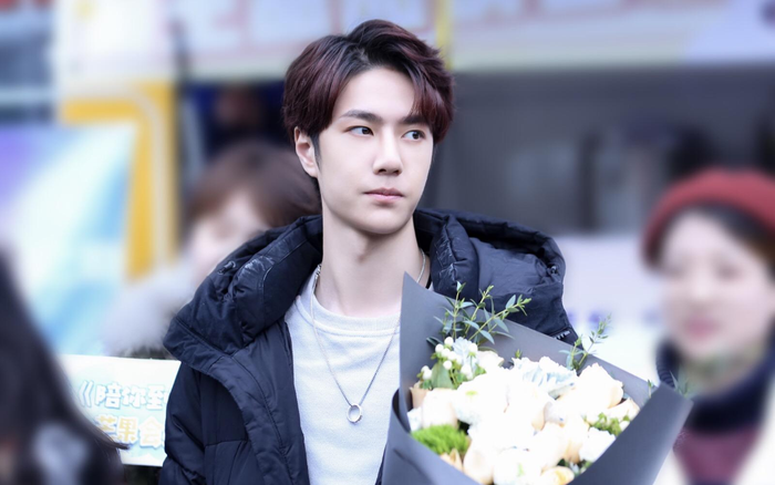 Mãi làm thinh trước tin đồn tình ái, Vương Nhất Bác bị chính fan ruột quay lưng